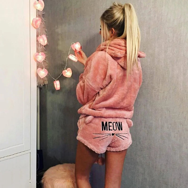Women’s Cat Cartoon Warm Pajama Set – Cozy Sleepwear & Homewear