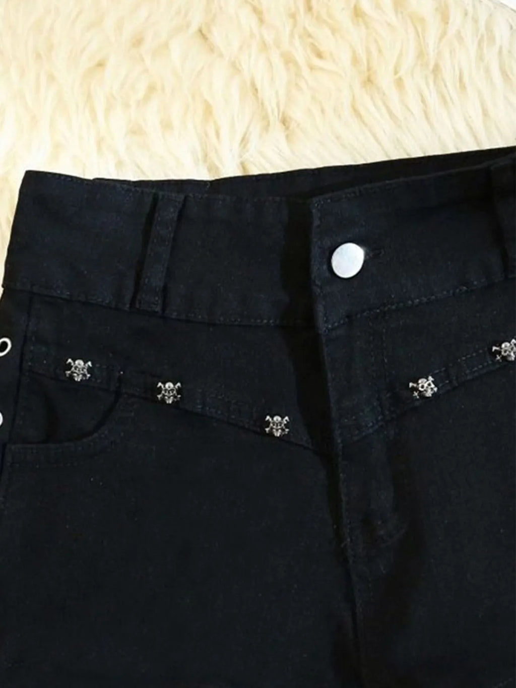 Women’s Lace-Up Skinny Shorts – Retro Streetwear Casual Fashion Shorts